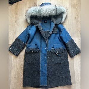 Coat with real fur hood